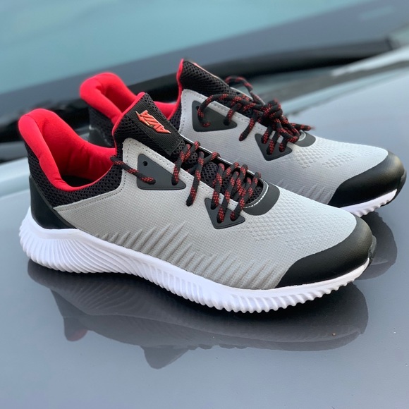 avia men's running shoes